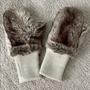Free People Furry Mittens